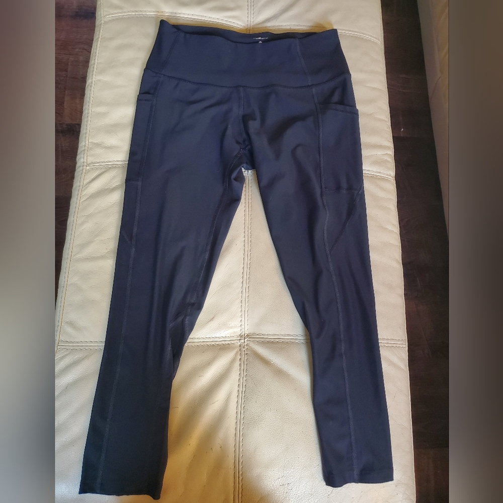 Layer 8 black cropped pocket leggings